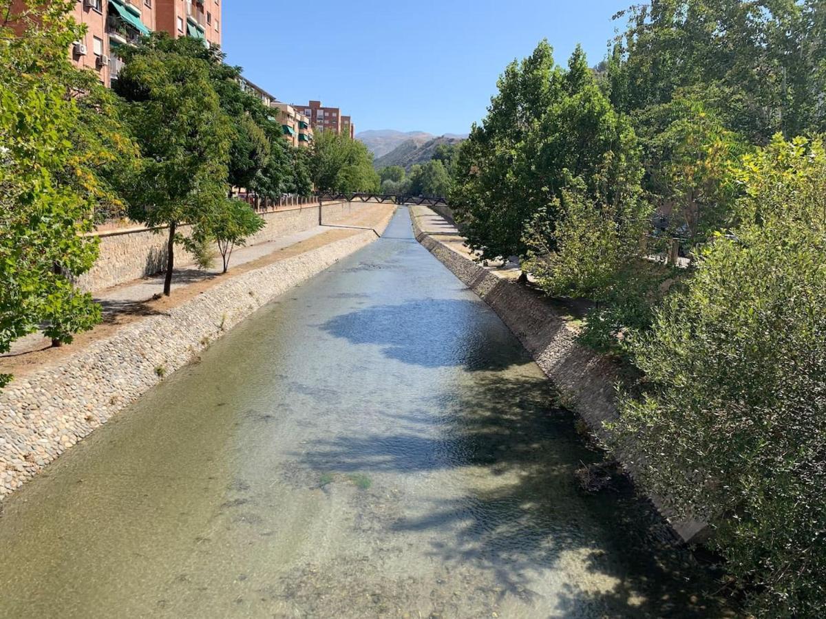 Apartamento En Granada Con Facil Aparcamiento En La Zona Екстер'єр фото