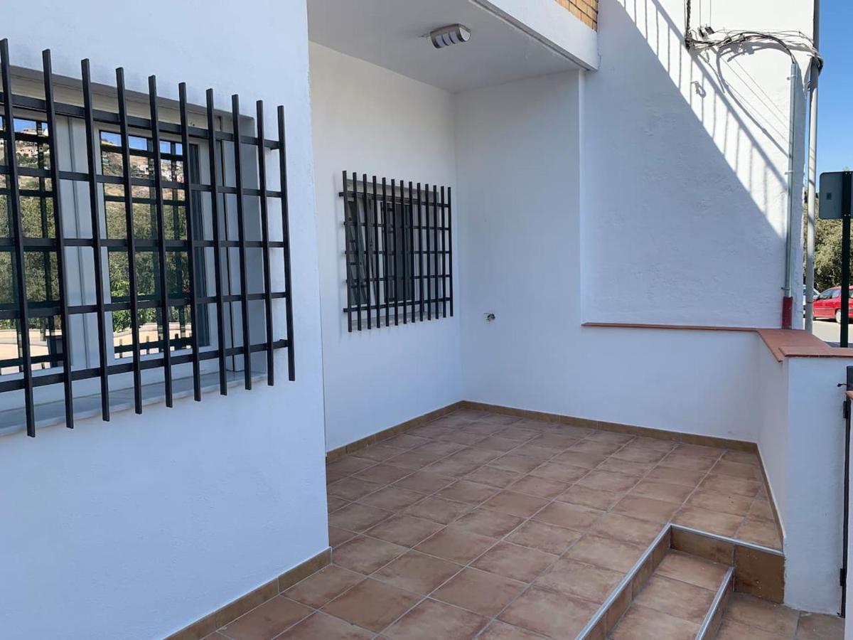 Apartamento En Granada Con Facil Aparcamiento En La Zona Екстер'єр фото